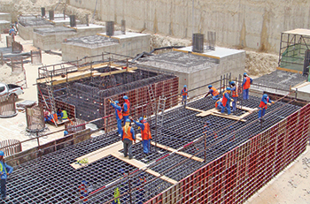 Modular formwork from Paschal ... proven universal formwork for systematic formwork. RIGHT: TTR ... one of the best and most reliable circular formwork construction on the market.