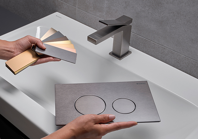 The Sigma40 actuator plate can be individually adapted to the colours of bath and shower taps from various third-party suppliers.