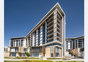 Bluewaters Residences comprises 10 mid-rise buildings providing 698 apartments, four penthouses, and 17 townhouses.