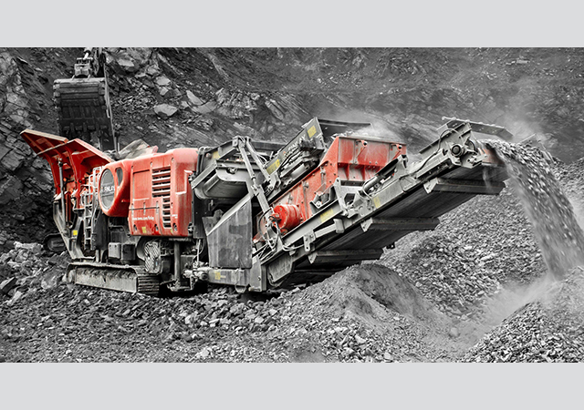 The J-1170AS+ provides the flexibility of a jaw crushing and screening plant on one machine.