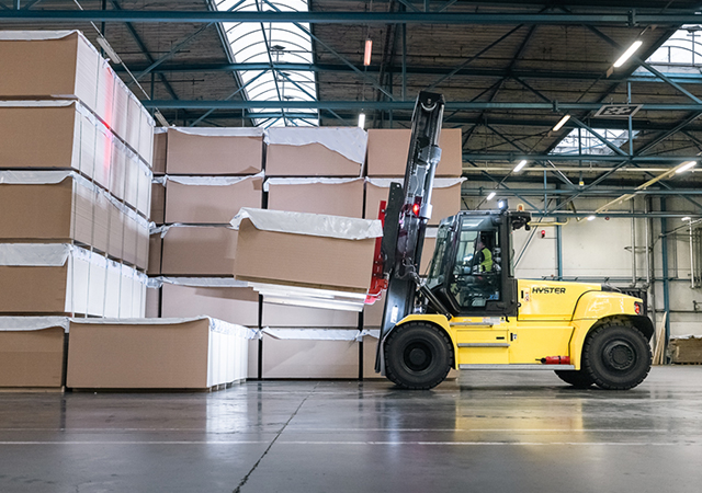 J230-400XD series can be configured to match heavy-duty applications.