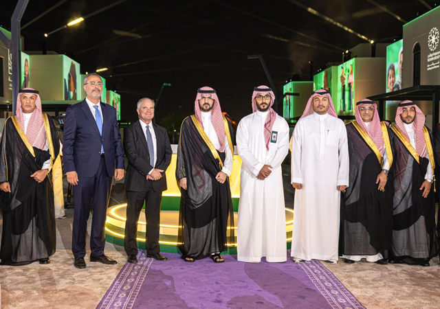 Senior officials at the ALDANAH groundbreaking ceremony.
