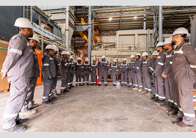 Saudi engineers, specialists, and technicians who were engaged on the first gas turbine outage project in the kingdom.