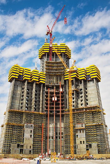 Wolff 355 B on the Jeddah Tower ... the luffers are raised step by step with the building by means of an internal climbing procedure.