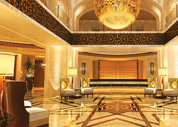 The lobby at Conrad Makkah ... grand.